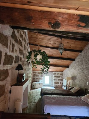 3 多间卧室、熨斗/熨衣板、WiFi、床单