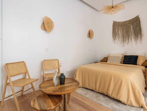 1 多间卧室、熨斗/熨衣板、WiFi、床单