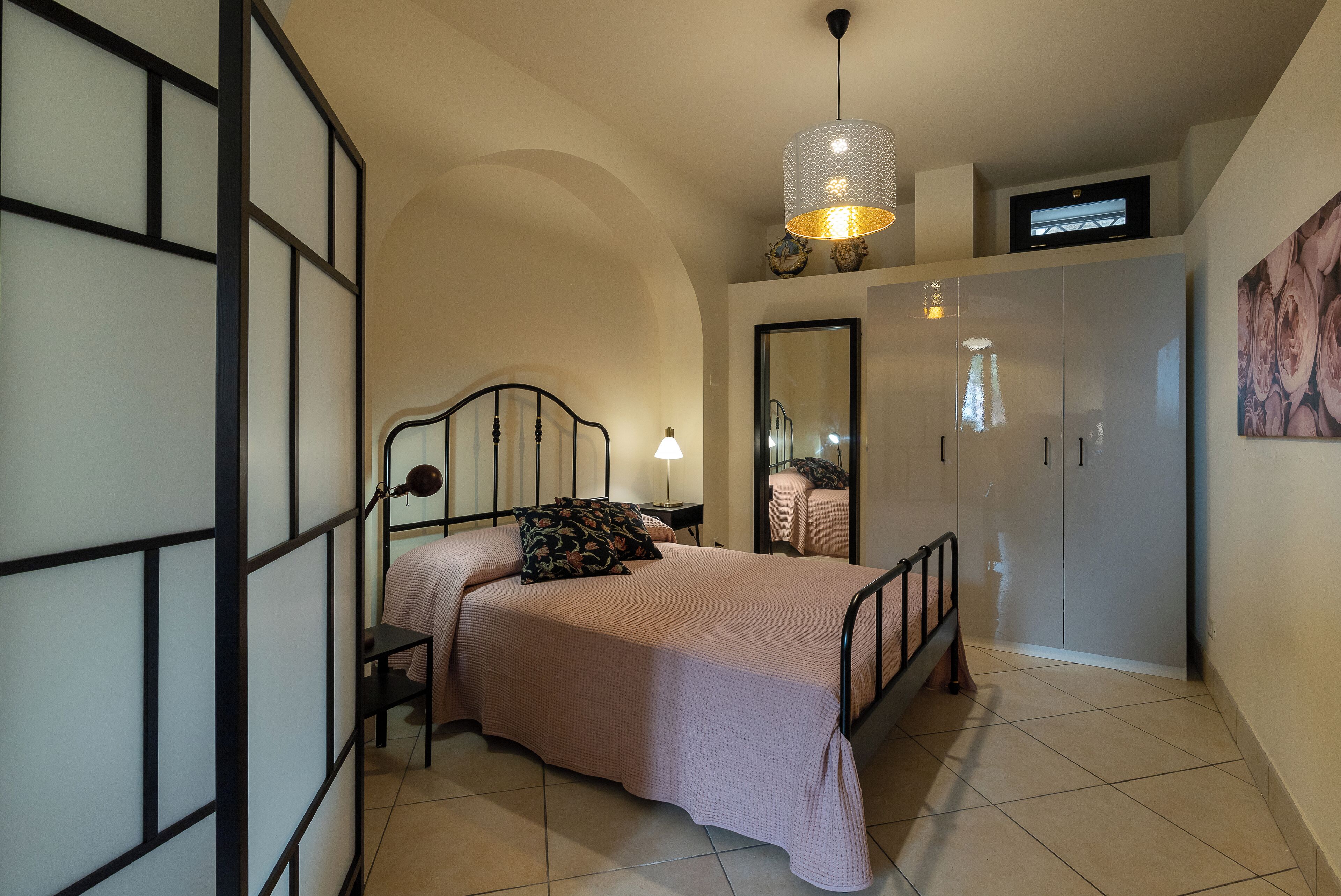 1 chambre, fer et planche à repasser, lit parapluie, Wi-Fi gratuit