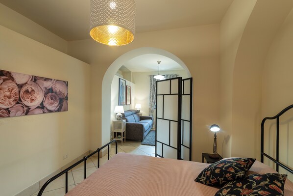 1 bedroom, iron/ironing board, travel cot, free WiFi