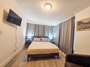 3 habitaciones, tabla de planchar con plancha y wifi gratis 