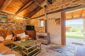 TV, DVD player - Chabannes / Malbosc Rental (Malbosc)