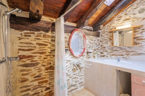 Shower, hair dryer - Chabannes / Malbosc Rental (Malbosc)