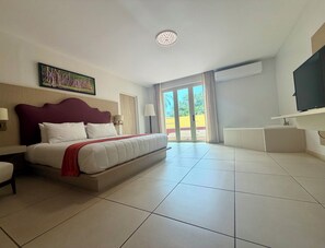 Suite, balcone | Wi-Fi gratuito
