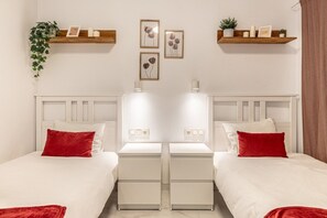 2 bedrooms, iron/ironing board, internet, bed sheets