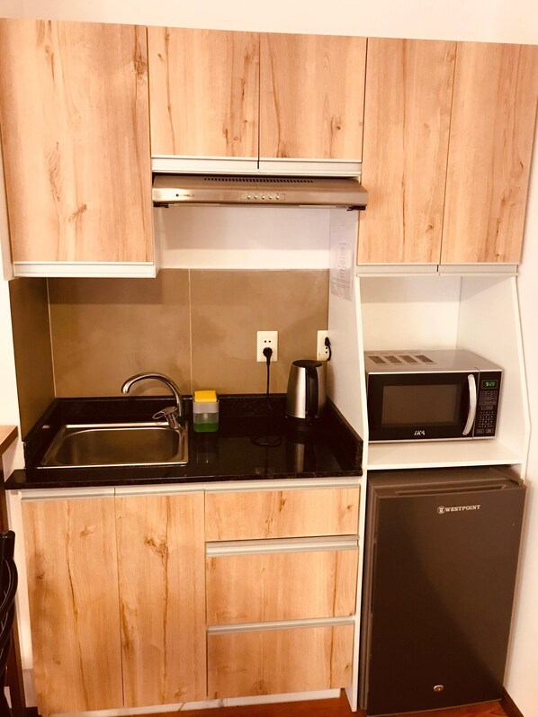 Microwave, stovetop, dishwasher