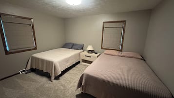 4 bedrooms, WiFi, bed sheets
