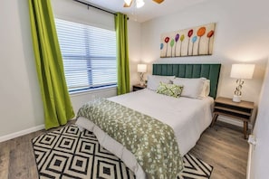 3 bedrooms, desk, iron/ironing board, free WiFi