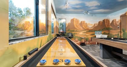 NEW! Bella Vista Private I Spa I Game Rm I Rock View I Trail Access I Sleeps 16!