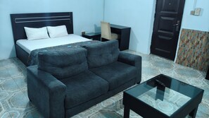 Superior Double Room, Non Smoking, Pets not allowed | Desk, laptop workspace, free WiFi - Oasis Place (Port Harcourt)