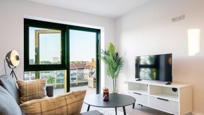Room - Axis Apartment (Leeds)