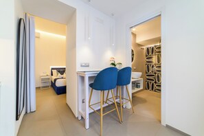 Exclusive Apartment, Garden View | Free minibar items, laptop workspace, blackout drapes, soundproofing - VILLA EMMA Exclusive (Vico Equense)