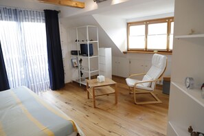 2 Schlafzimmer, Bügeleisen/Bügelbrett, Internetzugang, Bettwäsche