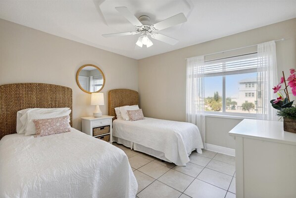 Interior - Michelina 406 (Cocoa Beach)