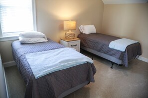 4 chambres, fer et planche à repasser, Wi-Fi gratuit, draps fournis