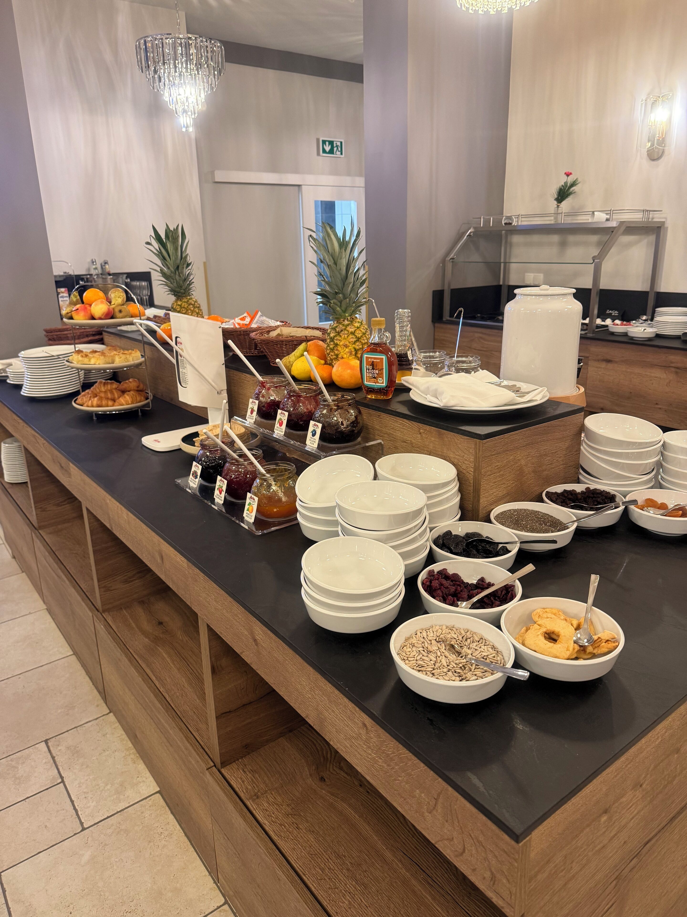 Daily buffet breakfast (EUR 20 per person)