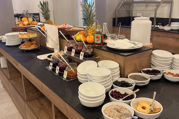 Morgenmadsbuffet hver dag (20 EUR pr. person)