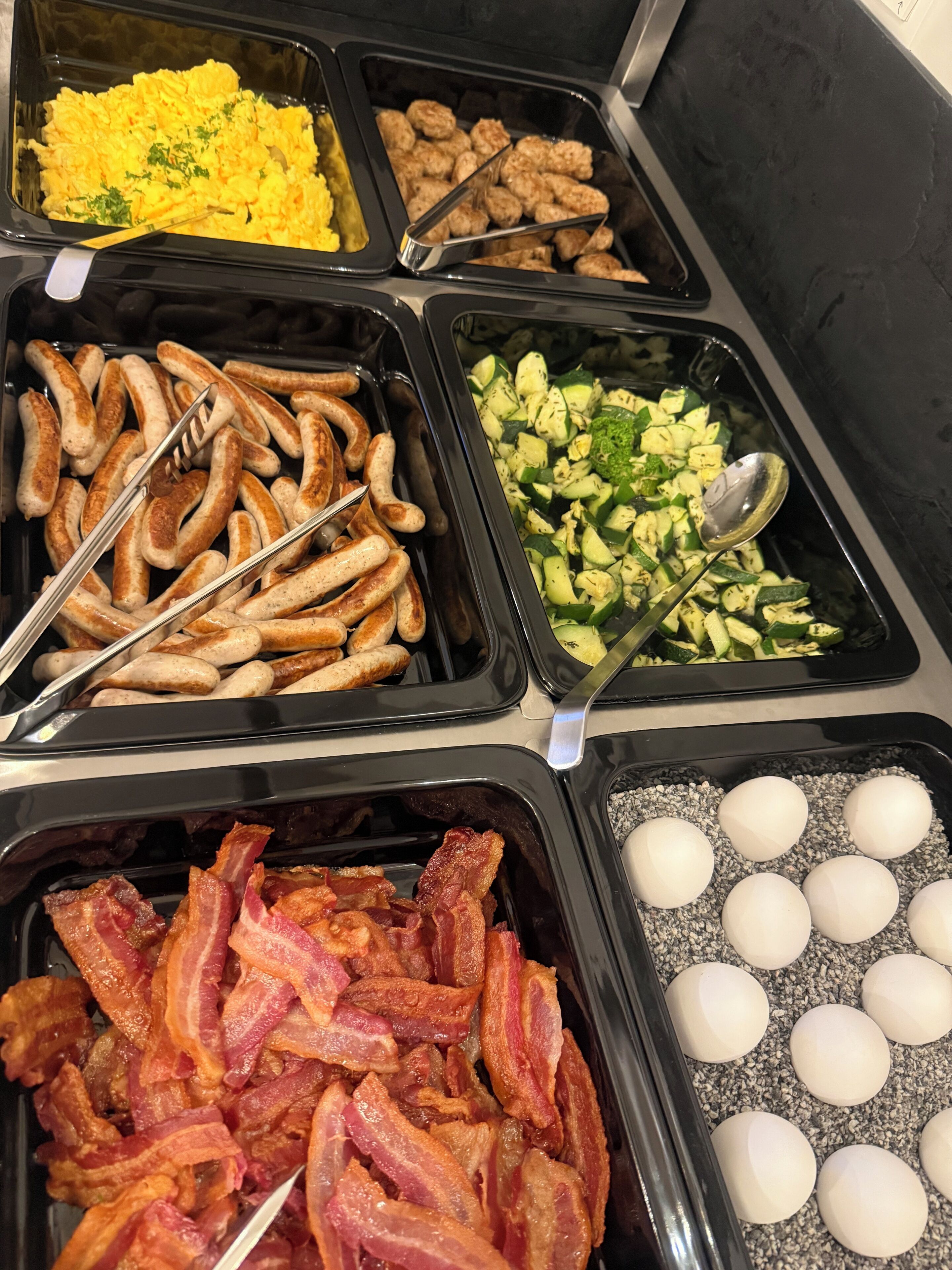 Petit déjeuner buffet