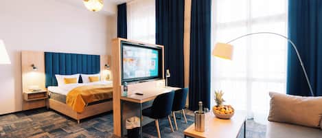 Family Double Room | In-room safe, desk, blackout drapes, free WiFi