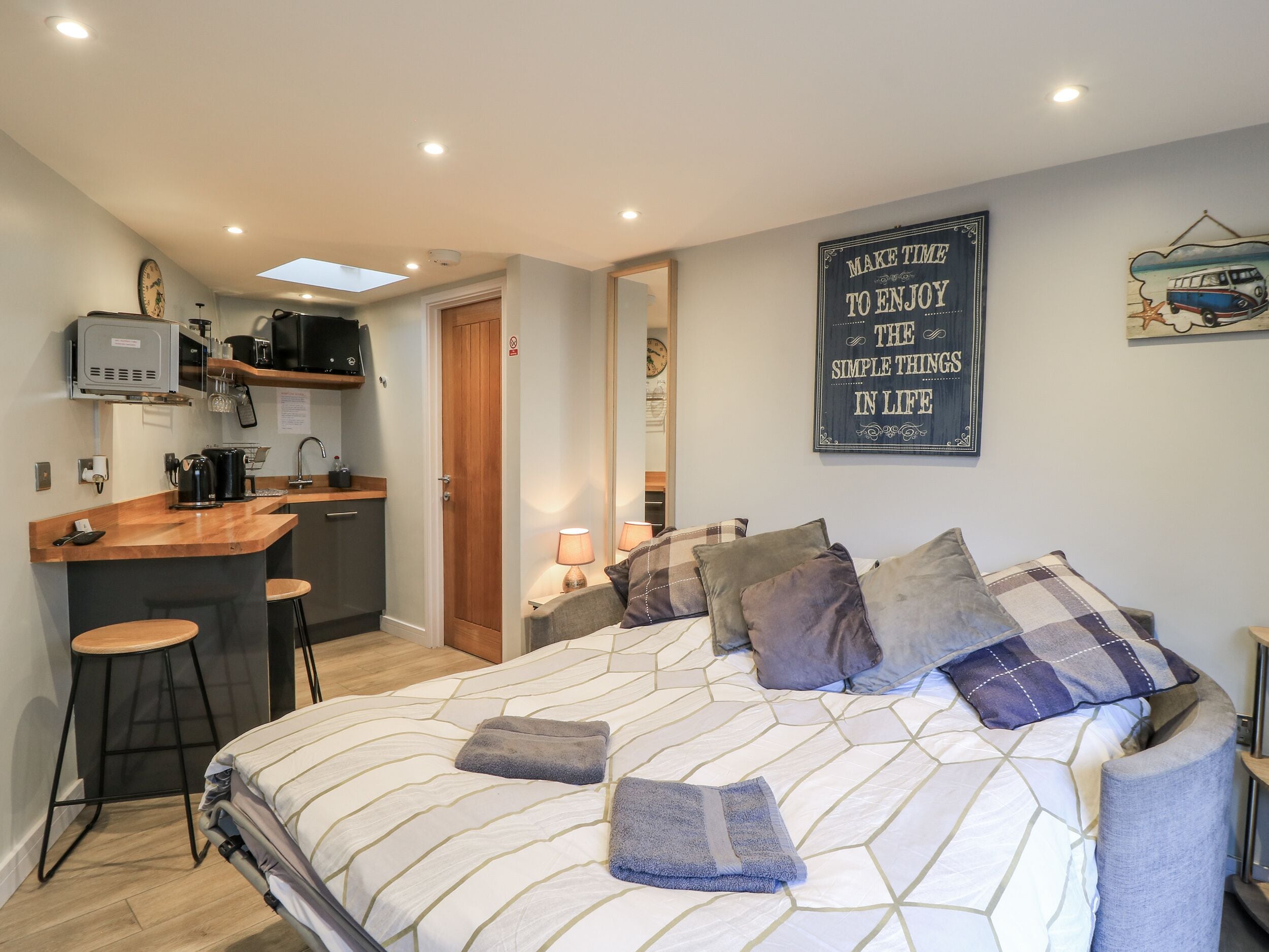 1 dormitori, decoració individual, mobiliari individual i wifi gratuïta 