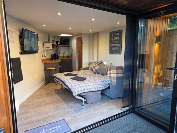Cottage | 1 bedroom, individually decorated, individually furnished, free WiFi