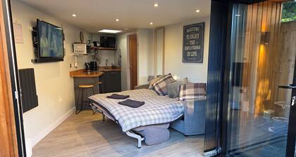 The Chill Garden Room