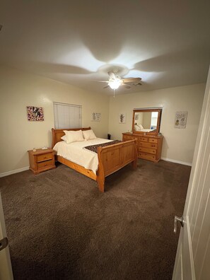 4 Schlafzimmer, WLAN, Bettwäsche
