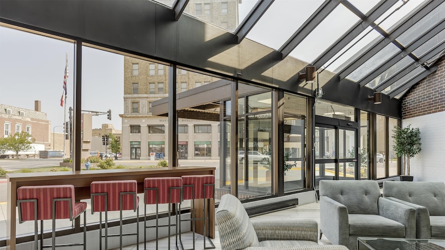 Executive Residency By Best Western Waterloo & Cedar Falls