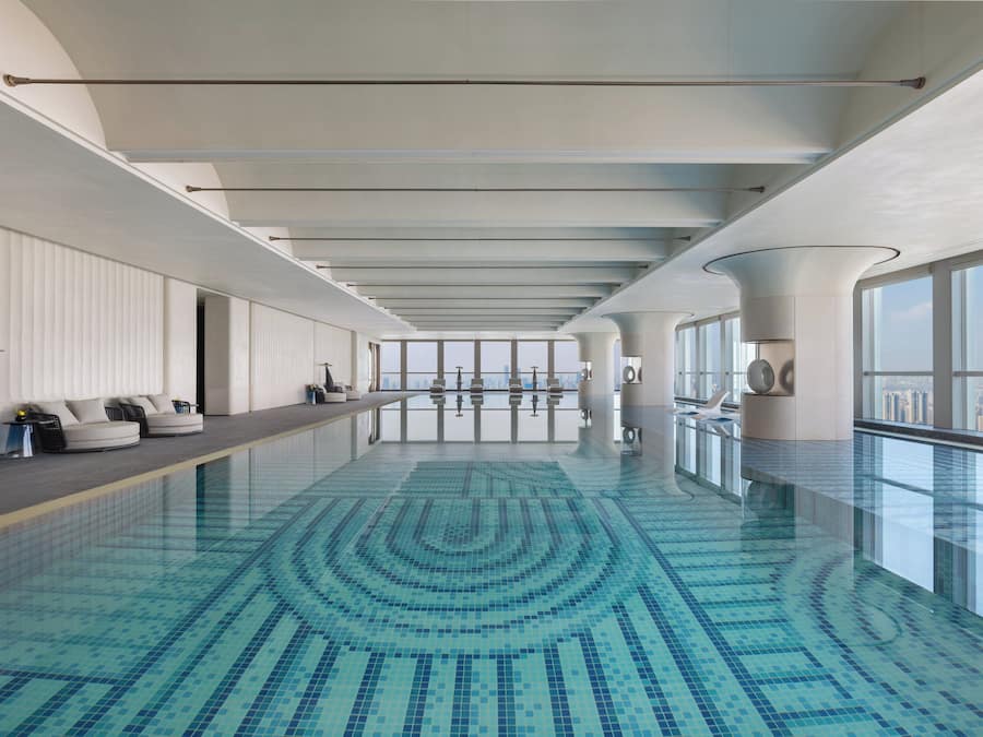 Una piscina techada