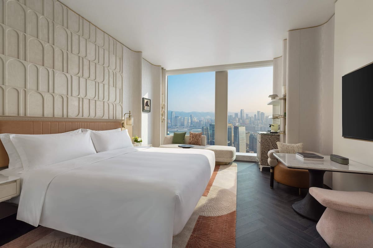1 King Standard Chaotianmen View | Premium bedding, memory-foam beds, minibar, in-room safe