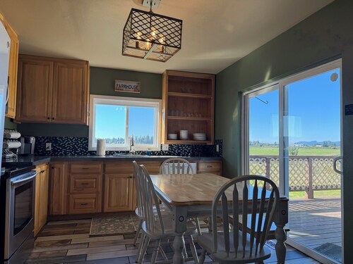 Charming 3-bedroom farmhouse in Astoria