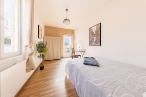 1 bedroom, free WiFi, bed sheets