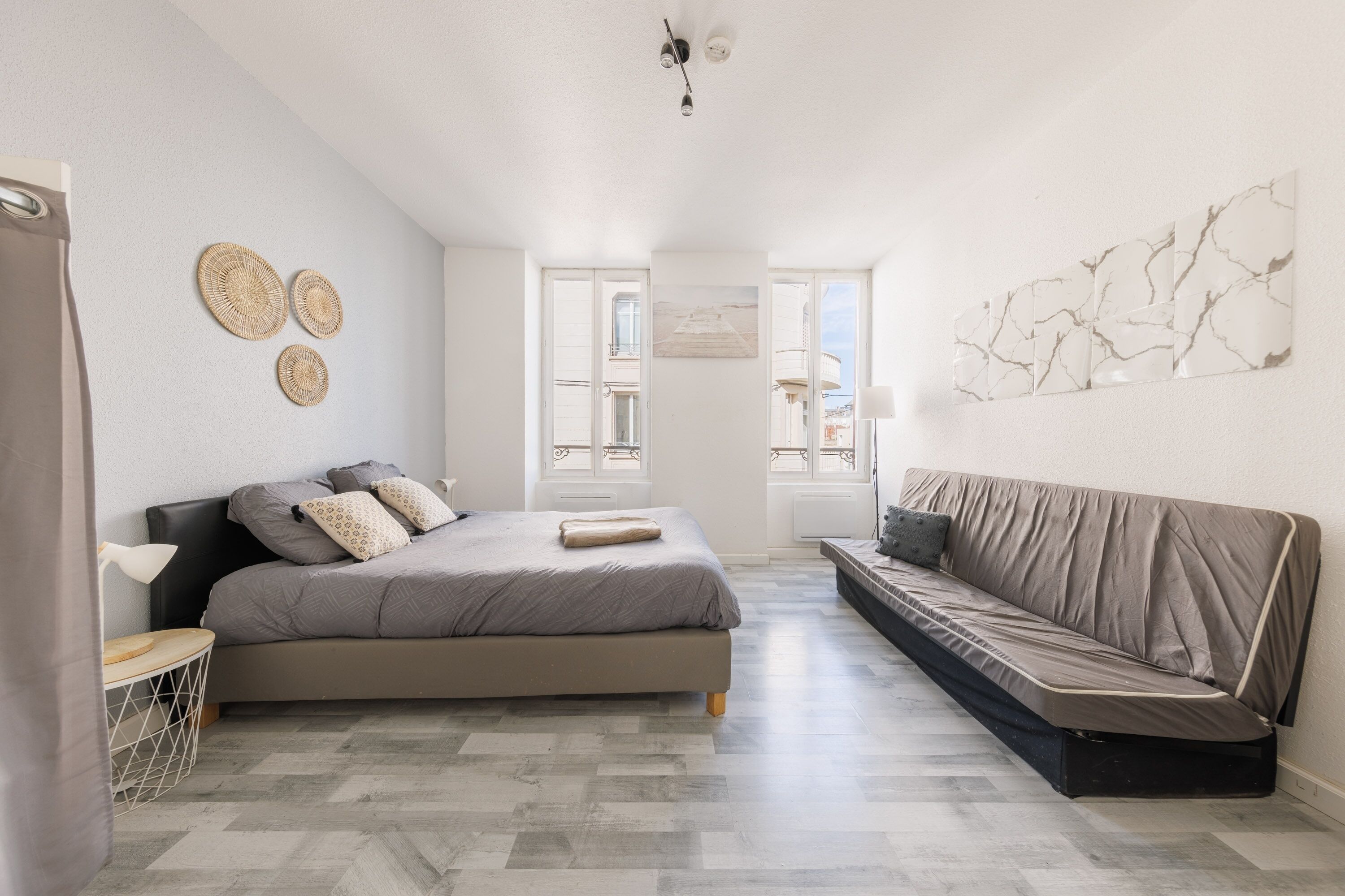 Wifi gratis y ropa de cama 