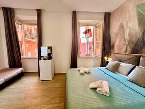 Habitación Deluxe, vistas a la ciudad | Escritorio, espacio para trabajar con un portátil, wifi gratis