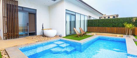 Suite Studio, balcon, vue plage | Piscine privée