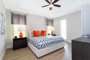 6 bedrooms, iron/ironing board, WiFi, bed sheets