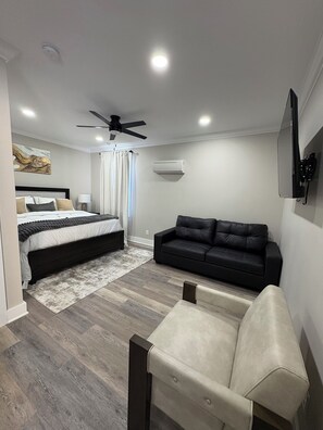 8 makuuhuonetta, silitysrauta/-lauta, Wi-Fi, vuodevaatteet