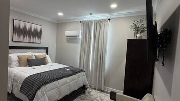 8 bedrooms, iron/ironing board, WiFi, bed sheets