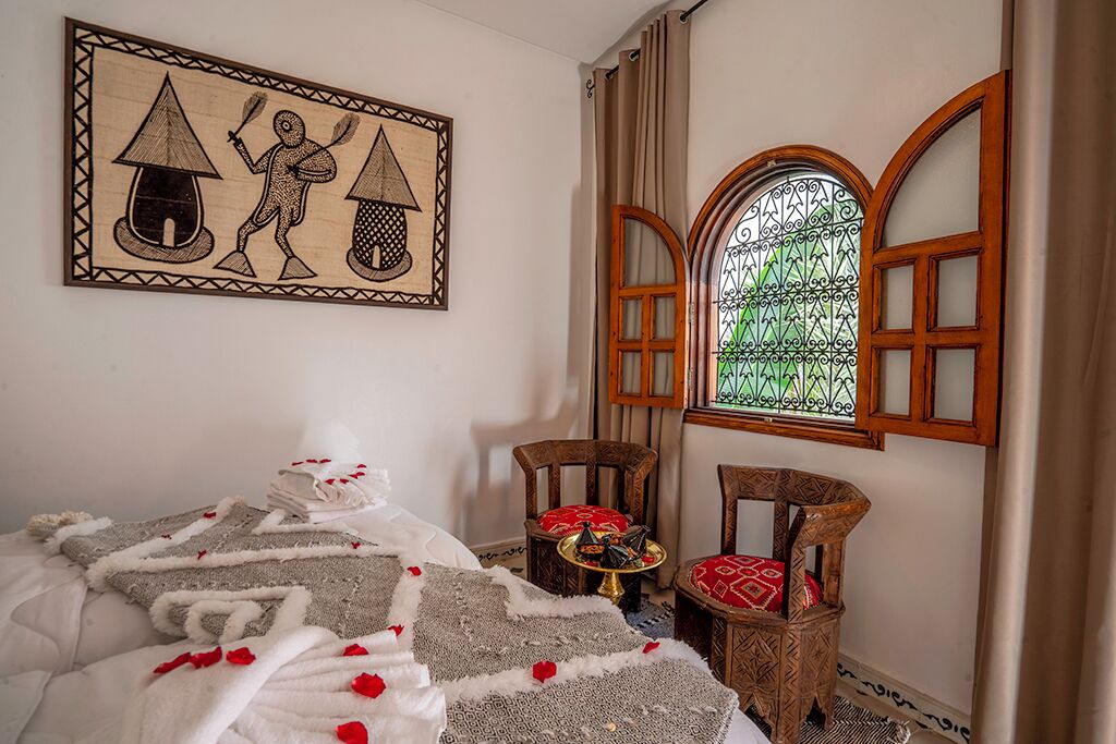 Deluxe Double or Twin Room, Courtyard View | In-room safe, desk, laptop workspace, free WiFi