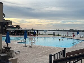 A heated pool - Charming 3-bedroom house in Lake Conroe, community pool and gym. (Montgomery)