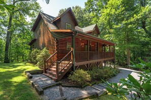 Exterior - LakeAccess/Kayak/Hottub/Gameroom/FirePit/Waterfall (Black Mountain)