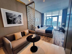 1 habitación, wifi y ropa de cama