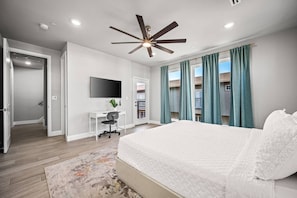 3 bedrooms, iron/ironing board, travel crib, WiFi