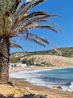 Beach - Spacious Studio at Estrela Da Luz, pools, indoor spa and gym. (Luz)