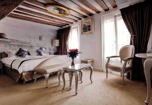 House | 1 bedroom, laptop workspace, bed sheets