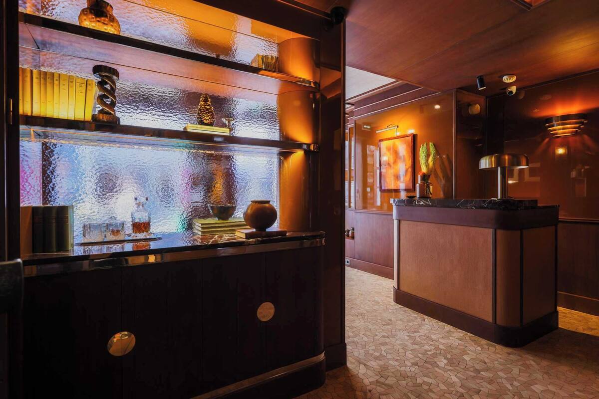 House | Minibar