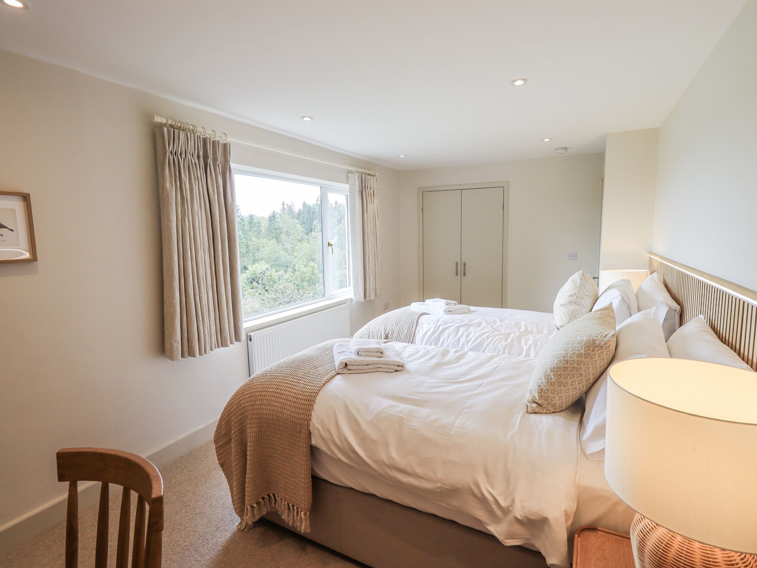 4 bedrooms, individually decorated, individually furnished, free WiFi