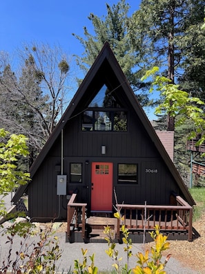 Apartment | 1 bedroom - Mid-century Modern A-frame Time Capsule (Running Springs)