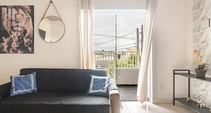 Fabulous 2-bedroom house with AC in charming Americana