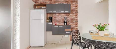 Four Ă micro-ondes, surface de cuisson